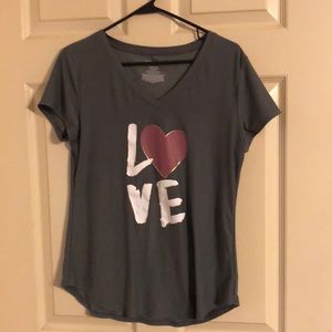 Love t-shirt